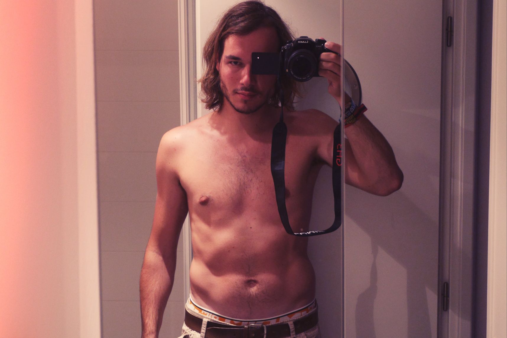 L'abdominale (homme de mers)