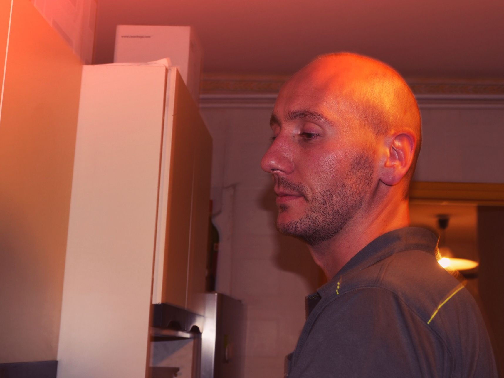 Pisser dans le lavabo