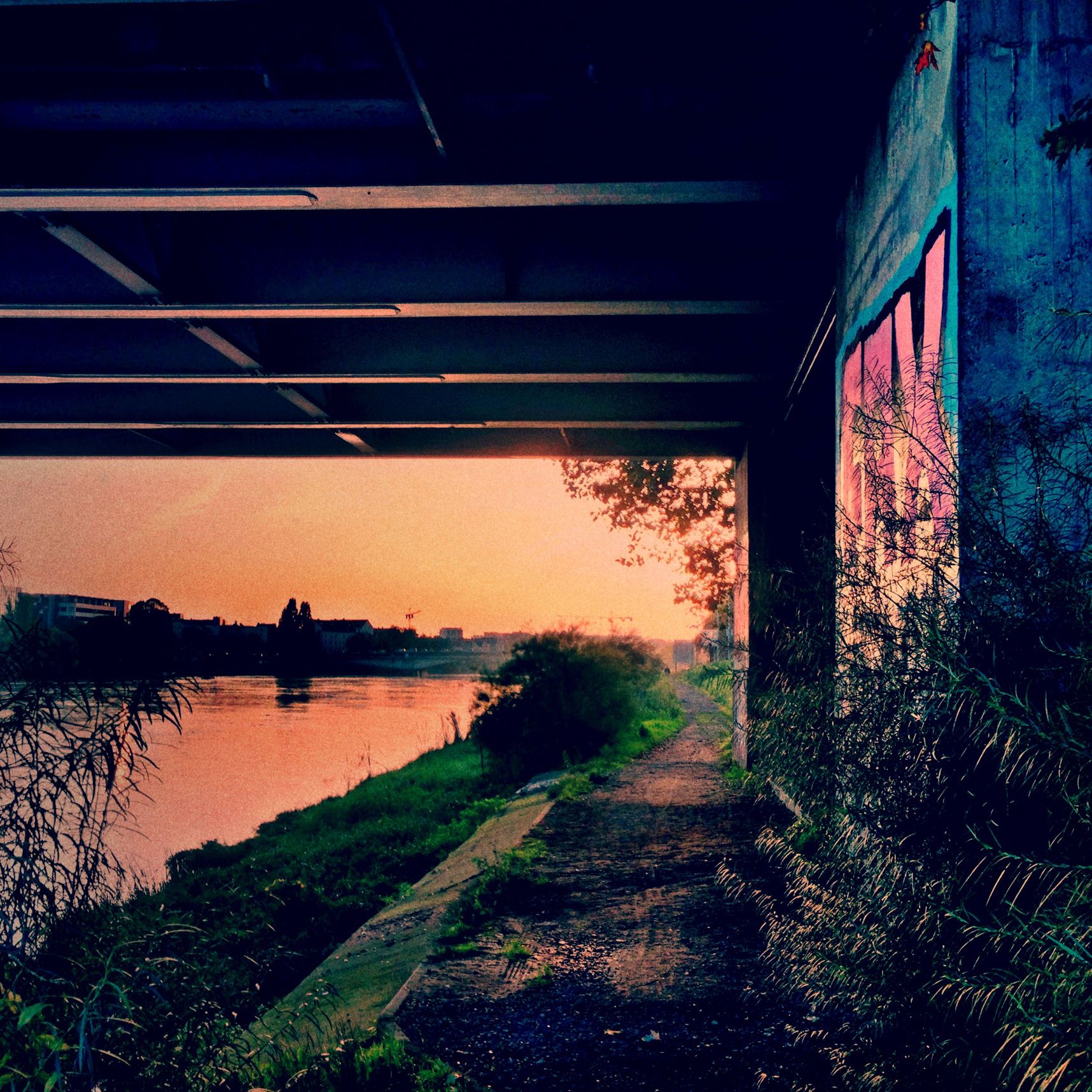 Sous le pont