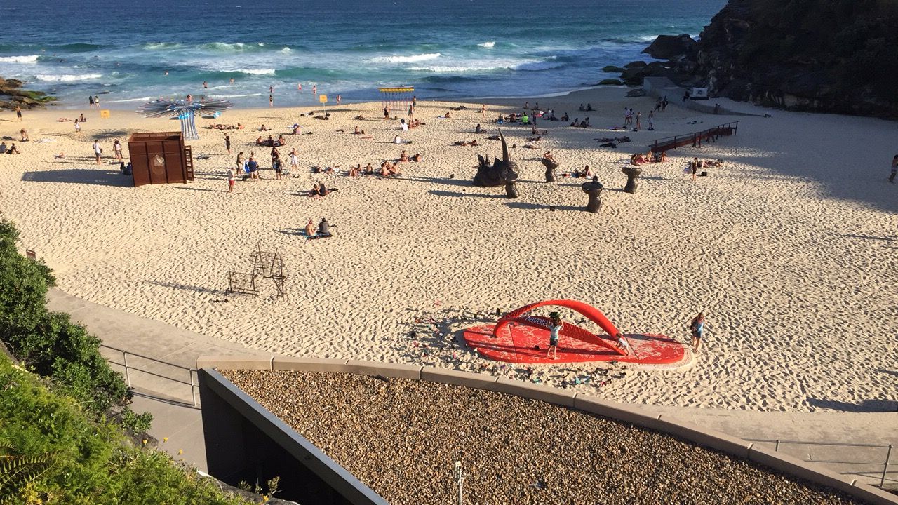 Une tong géante pour le "Sculpture by the sea" de Bondi